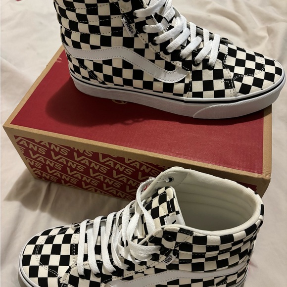 New women high top Vans in new excellent condition - Picture 9 of 13
